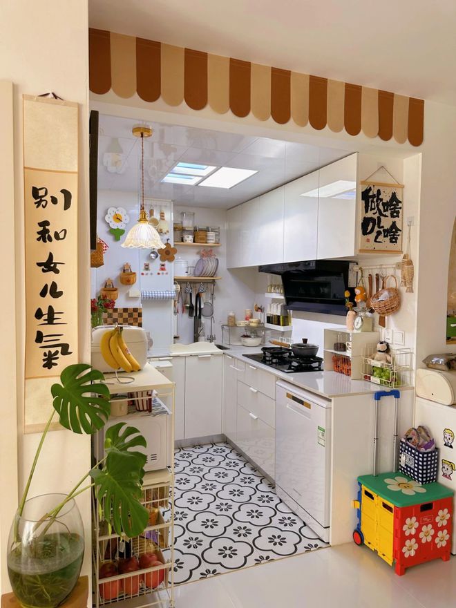 平“老破小”但是看完装修我立马闭嘴了麻将胡了模拟器上海一家四口挤在40(图5)