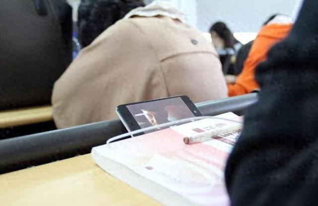 无数中国青少年被荼毒家长却一无所知PG麻将胡了校园“奶头乐”泛滥成灾(图9)