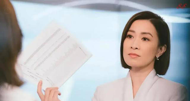 价过亿独居客厅仅10㎡小破宅只想当个富婆PG麻将胡了网站入口50岁佘诗曼:未婚身(图3) 价过亿独居客厅仅10㎡小破宅只想当个富婆PG麻将胡了网站入口50岁佘诗曼:未婚身(图3)