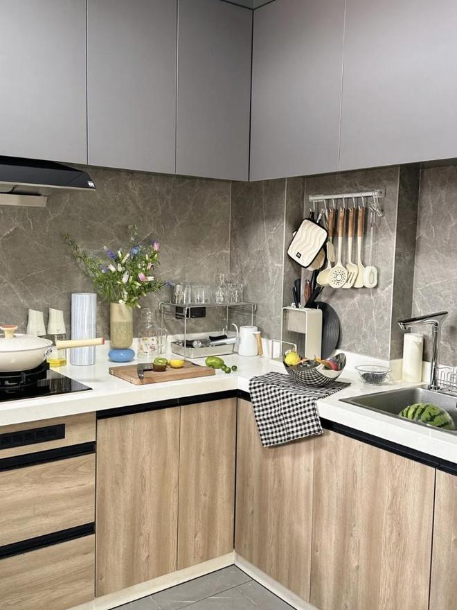 PG麻将胡了免费模拟器广东夫妇的127㎡新家那叫一个高级拍照给大伙瞅瞅超羡慕(图14)